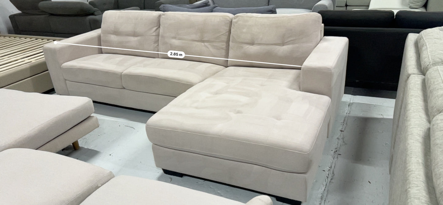 High Quality Fabric Sofa (Pre-Owned) All cushions attached and don’t move for ultimate comfort.