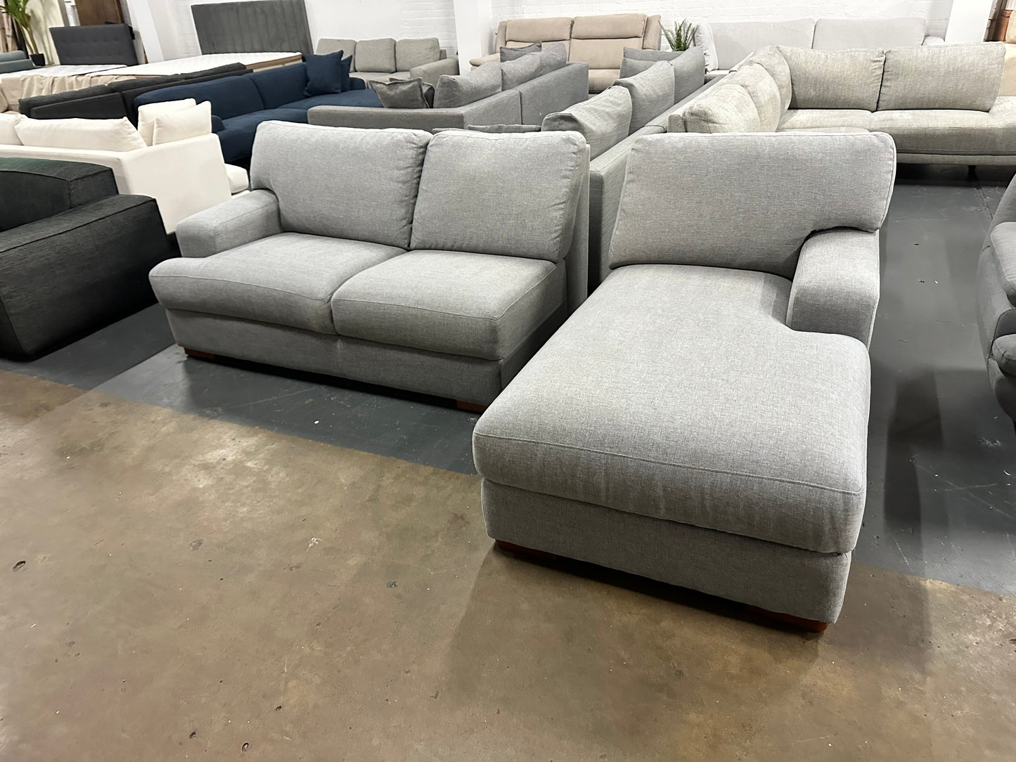 π₯ PLUSH SOFAS DESIGNER L-SHAPE LOUNGE β AS NEW CONDITION! π₯