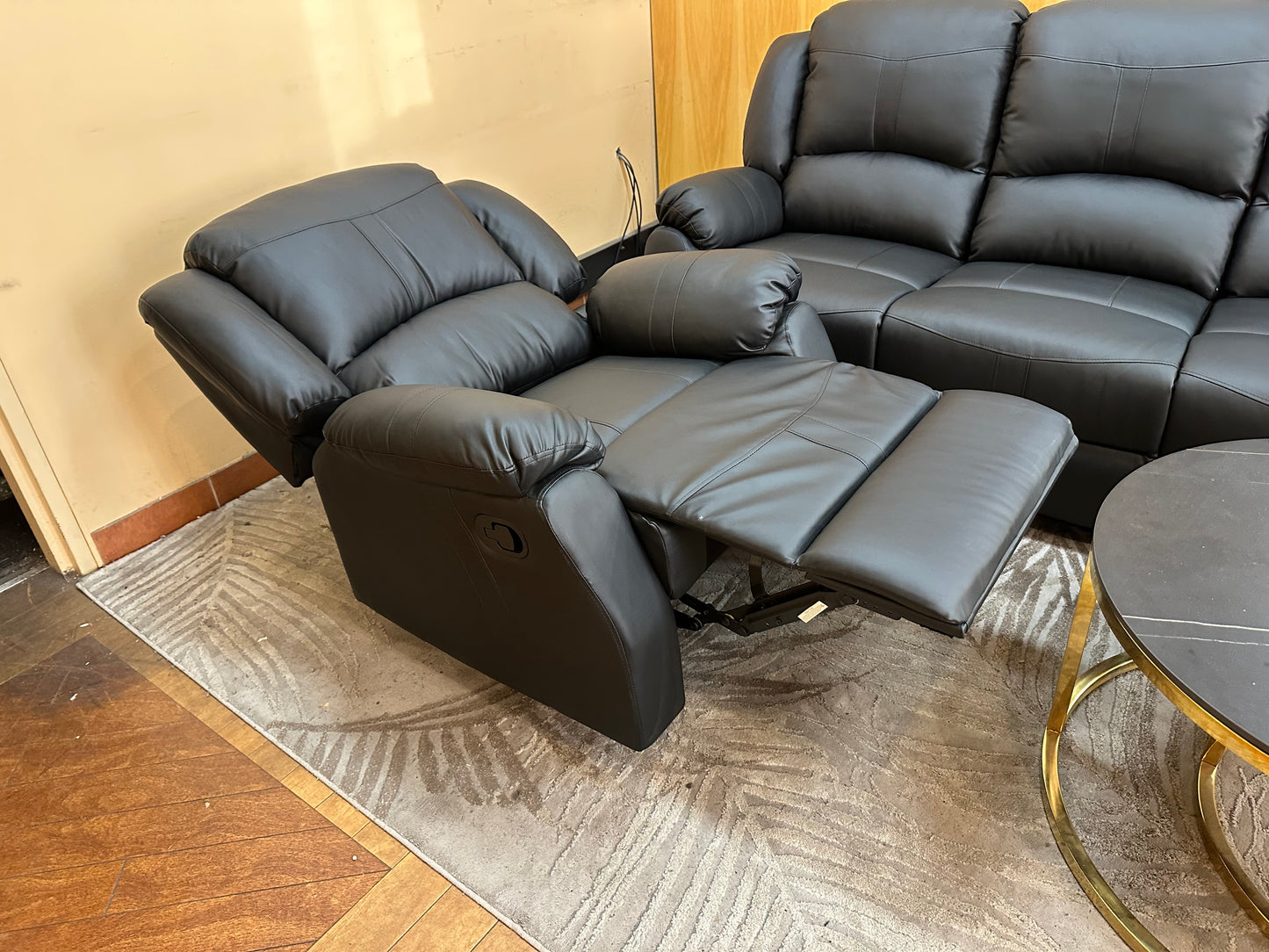 6 Seater Leather Recliner Set
