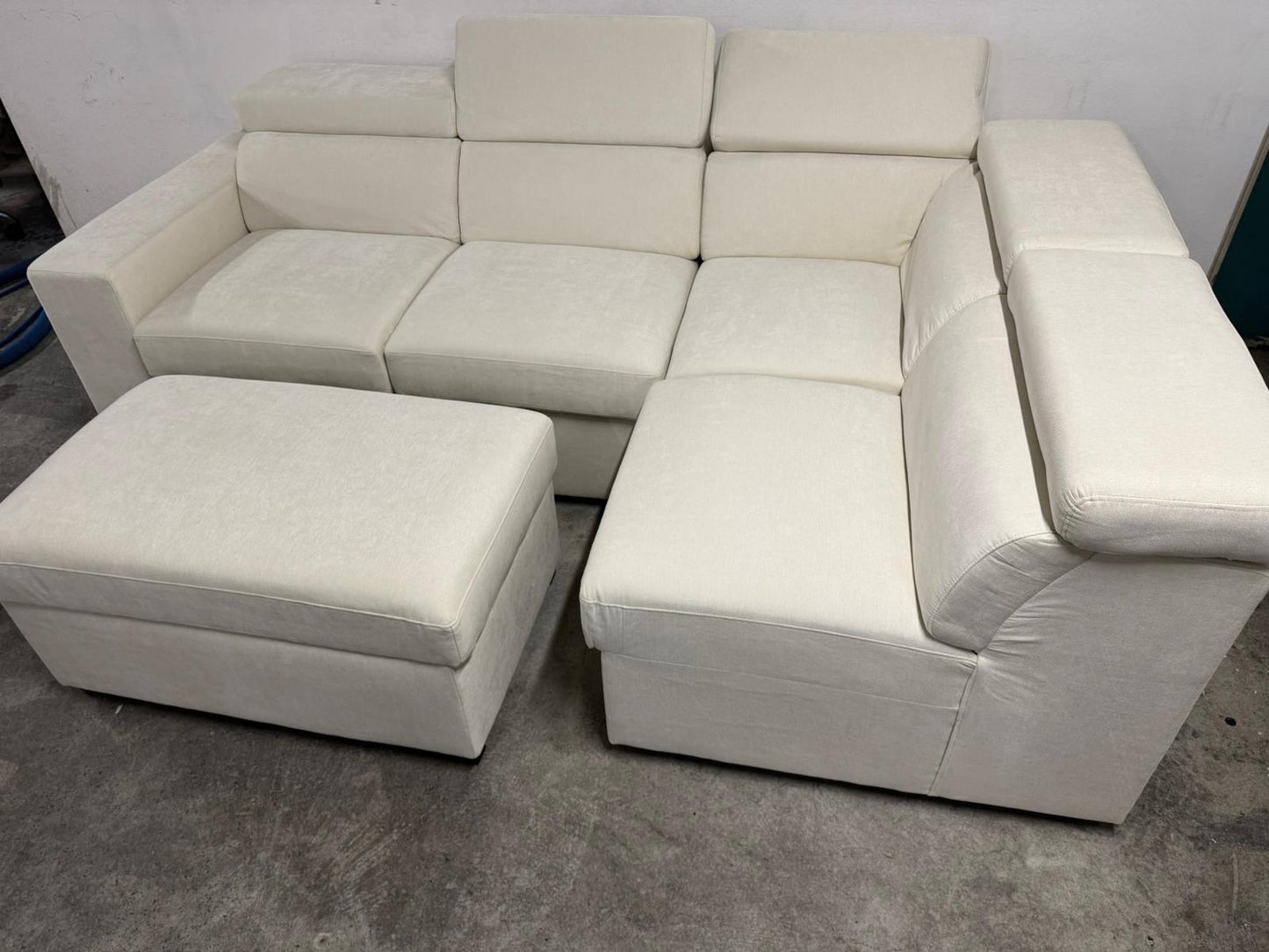 Oslo Luxe Reversible Pull-Out Sofa Bed with Adjustable Headrests & Storage – Cream Linen