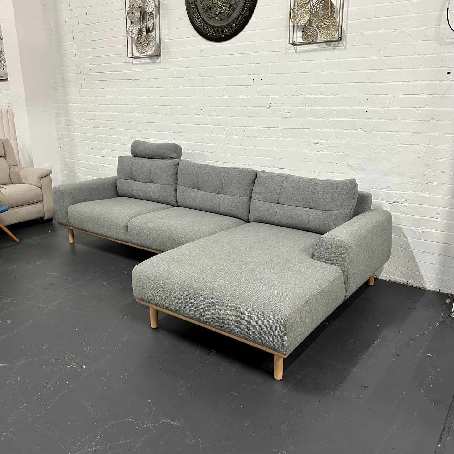 OZ Design L Shape Sofa – Grey | Excellent Condition | Steam Cleaned