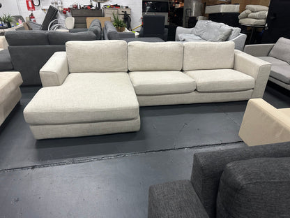 ✨ NICK SCALI DESIGNER L SHAPE SOFA ✨