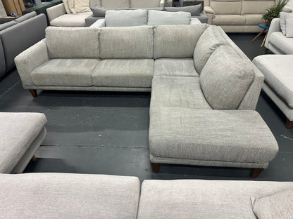 🔥 Massive Freedom Furniture L-Shape Sofa 🔥