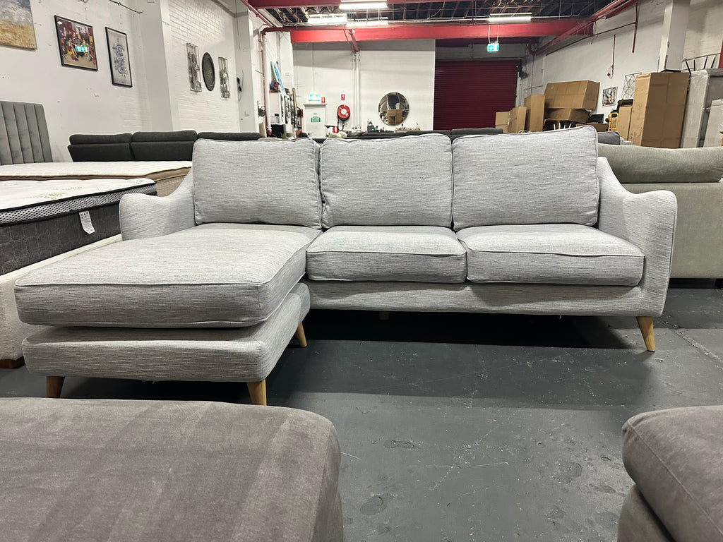 ✨ Freedom Furniture – Maddox Reversible Chaise Sofa | As New | $650 ✨