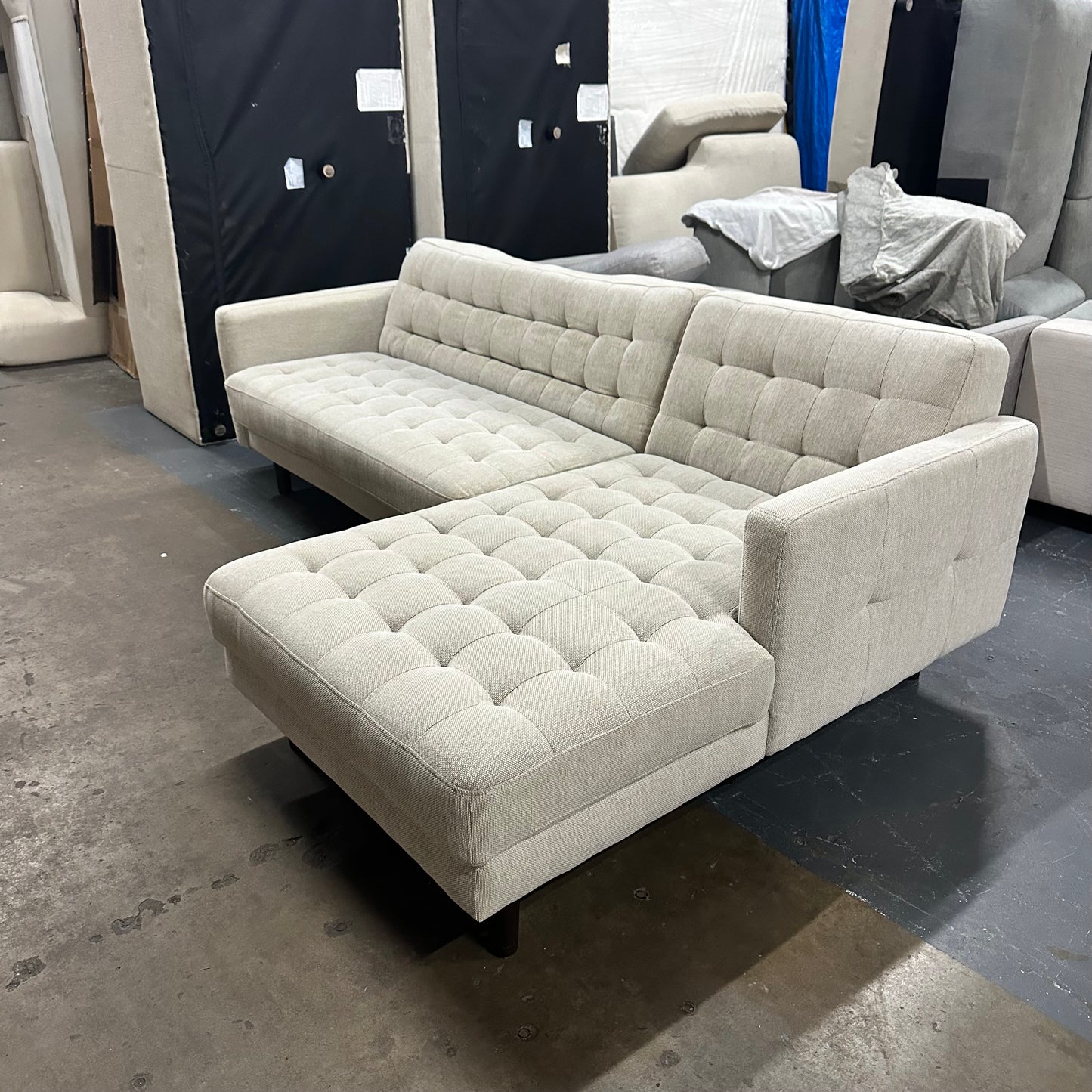 🔥 Lounge Lovers Harriet Modular Sofa + Matching Ottoman – As New! 🔥