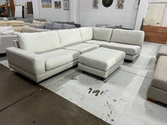 ✨ Freedom KNOX Modular Sofa – RRP $4,000
💎 Slightly Pre-Owned | Professionally Steam Cleaned