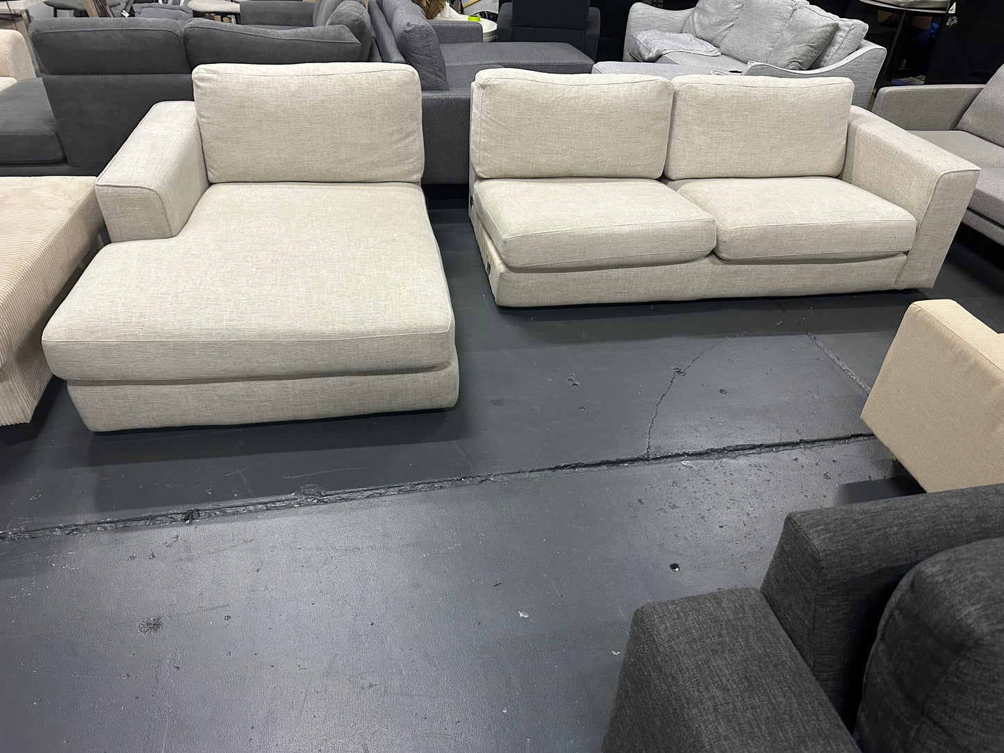 ✨ NICK SCALI DESIGNER L SHAPE SOFA ✨