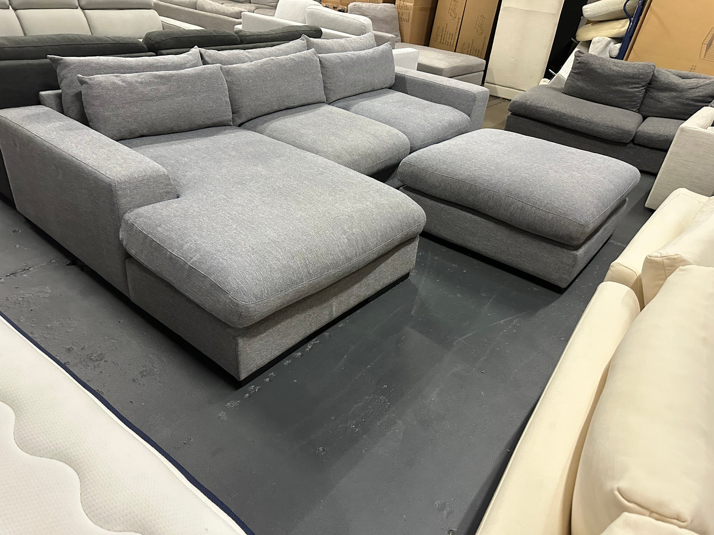 🔥 PREMIUM L SHAPE SOFA – AS NEW CONDITION! PROFESSIONALLY STEAM CLEANED FEATHER FILLED CUSHIONS🔥