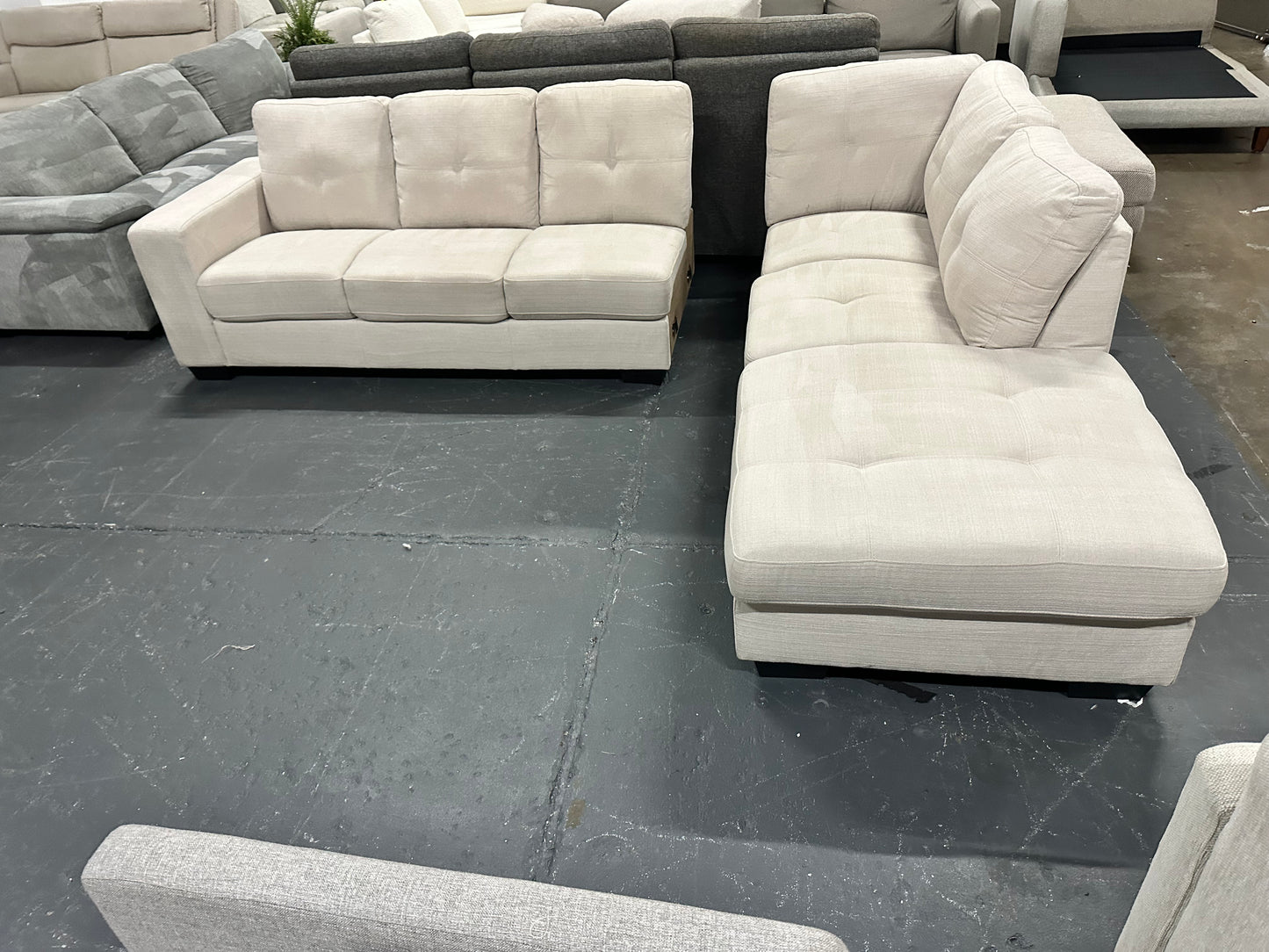 ✨ Tivoli 5 Seater Modular Sofa – As New Condition! ✨