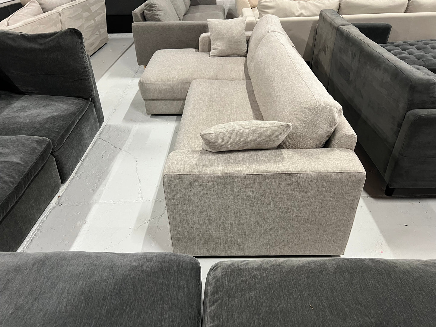 High Quality Fabric Sofa (Pre-Owned) feather filled back such is on for ultimate comfort.