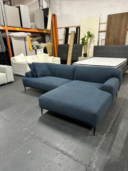 🔥 🛋️ Brosa Designer Chaise Lounge – Modern Luxury! 💙 🔥