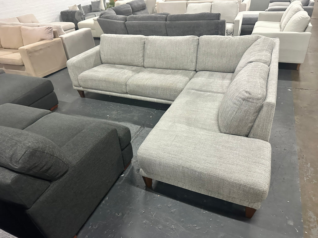 🔥 Massive Freedom Furniture L-Shape Sofa 🔥