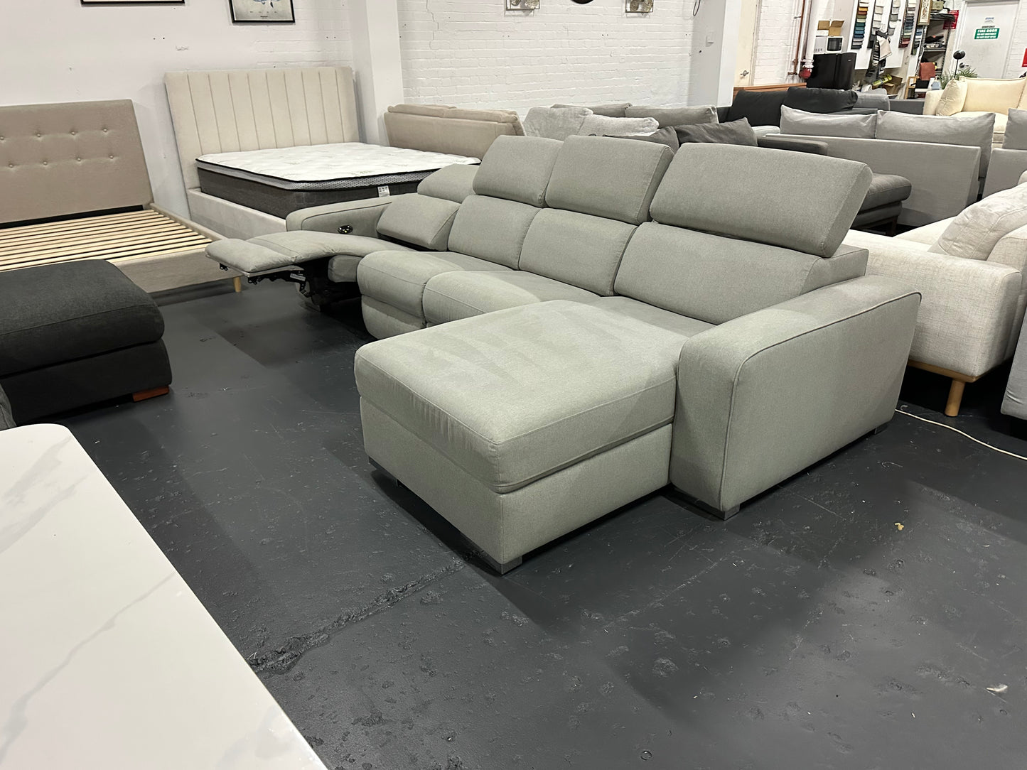 🔥 NICK SCALI L-SHAPE SOFA WITH ADJUSTABLE HEADREST! WITH 1 ELECTRIC RECLINER AND CUPHOLDERS! DELIVERY AVAILABLE 🔥