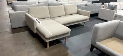 🔥 Lounge Lovers Compact Chaise Sofa – As New Condition 🔥