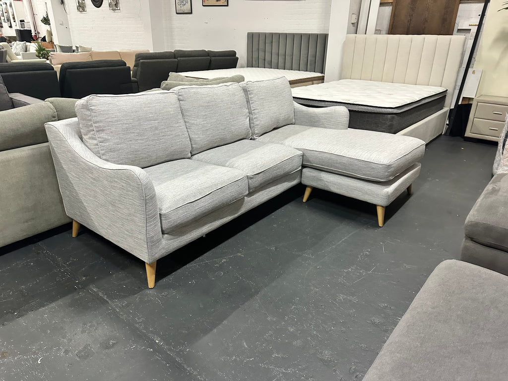 ✨ Freedom Furniture – Maddox Reversible Chaise Sofa | As New | $650 ✨