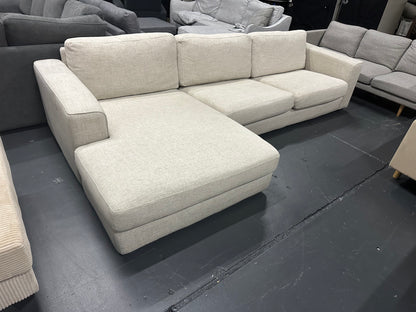 ✨ NICK SCALI DESIGNER L SHAPE SOFA ✨