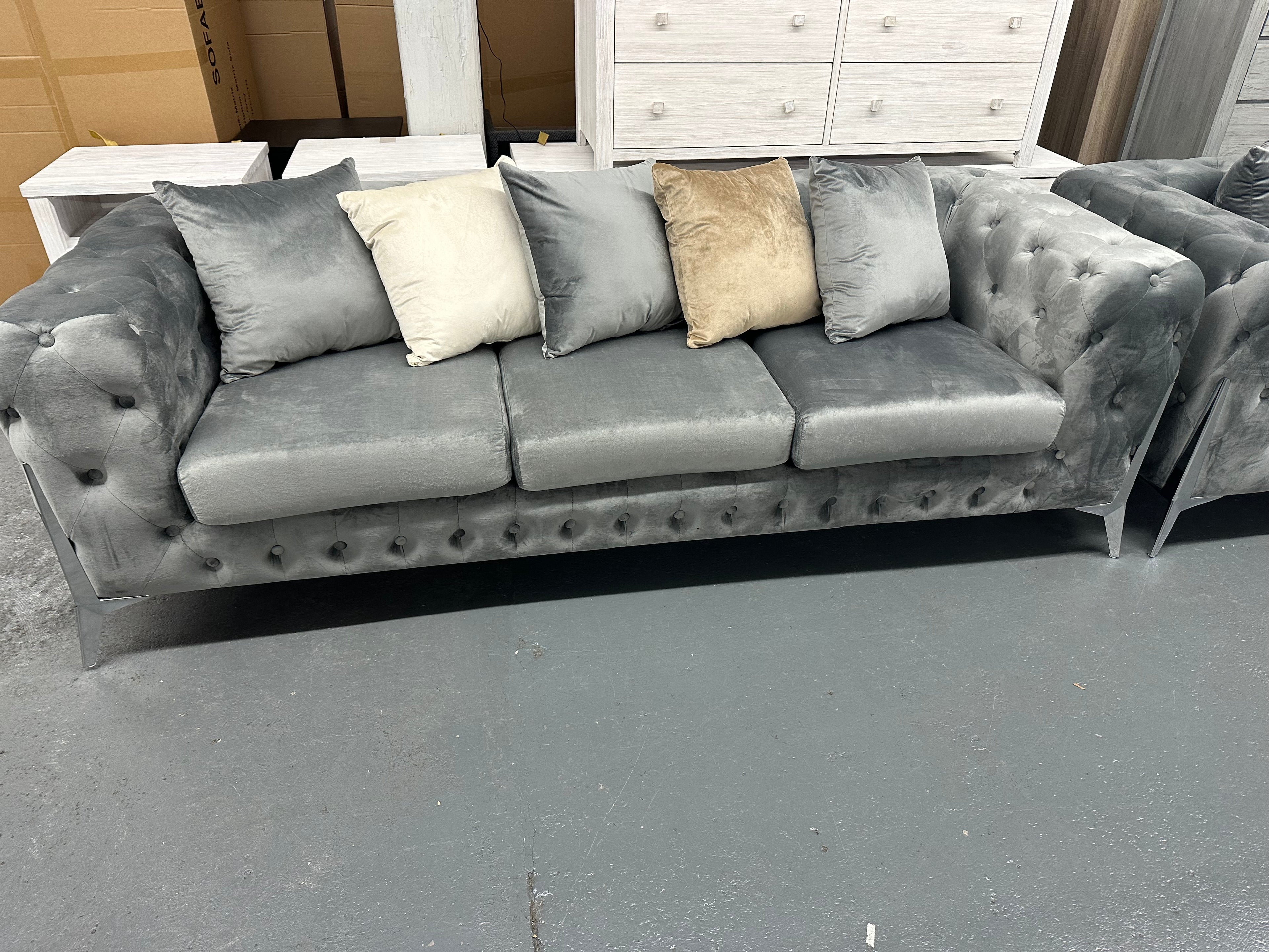 ✨ Chesterfield Velvet Sofa Set – Luxury 3 + 2 Seater Lounge Suite ✨