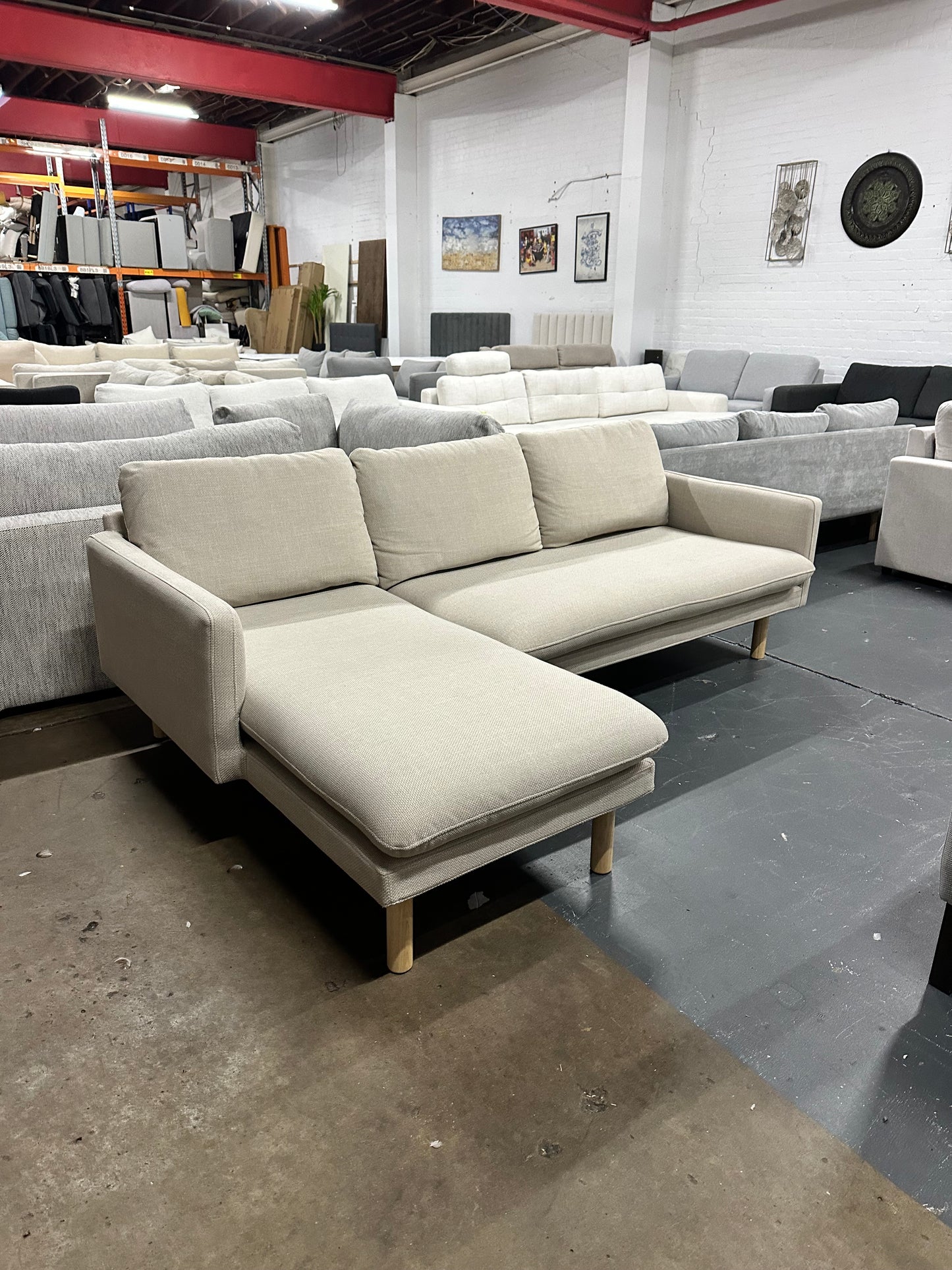 🔥 Lounge Lovers Compact Chaise Sofa – As New Condition 🔥