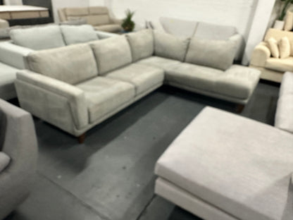 🔥 Massive Freedom Furniture L-Shape Sofa 🔥