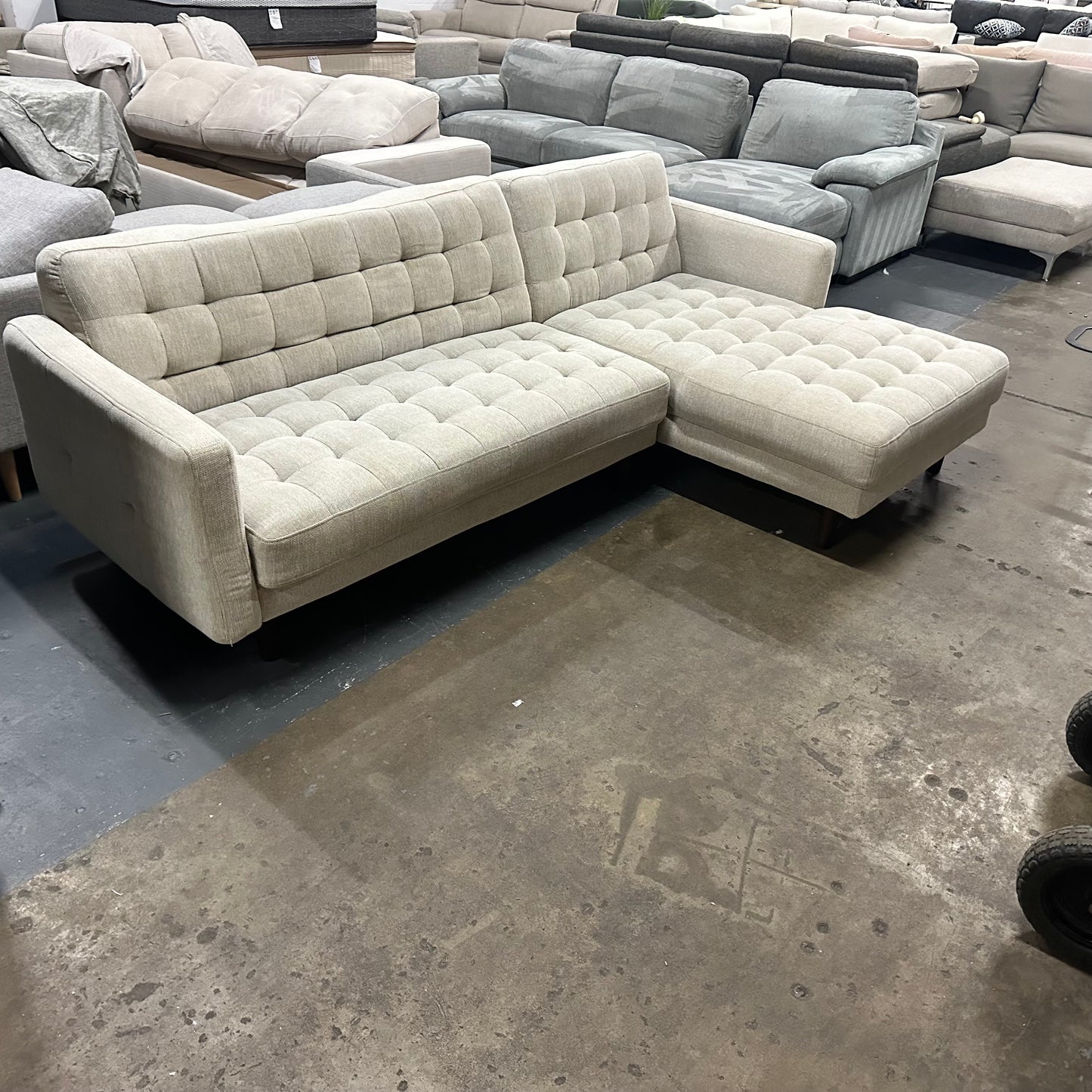 🔥 Lounge Lovers Harriet Modular Sofa + Matching Ottoman – As New! 🔥