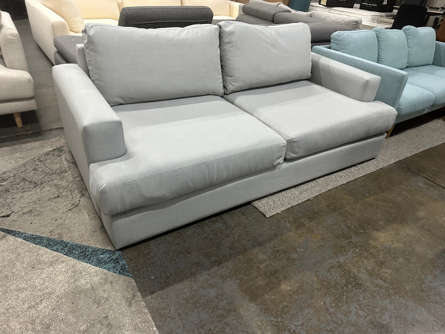 Custom made 2.5 seater Sofa (Pre-Owned)