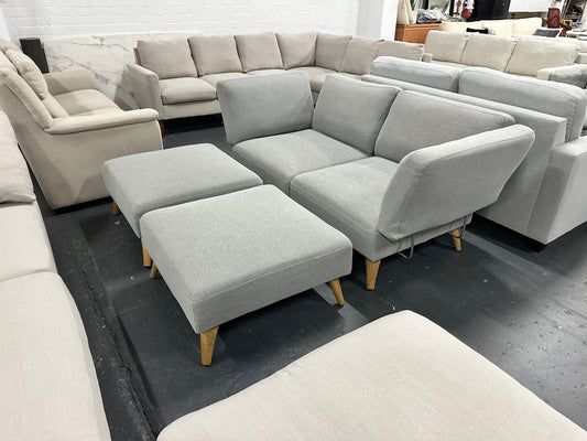 ✨ Wattle Modular 2 Seater + 2 Matching Ottomans – Like New! ✨