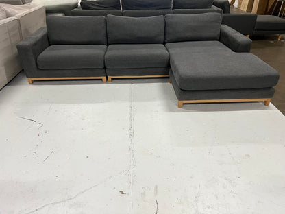 Large  reversible chaise Focus on L Shape sofa