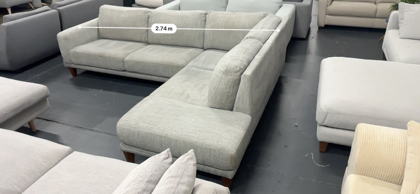 🔥 Massive Freedom Furniture L-Shape Sofa 🔥