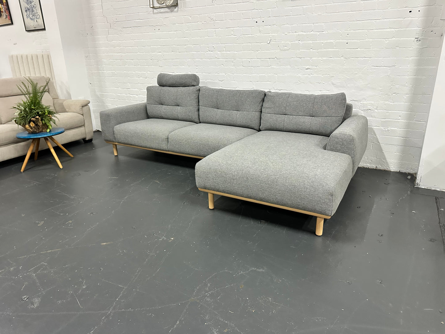 OZ Design L Shape Sofa – Grey | Excellent Condition | Steam Cleaned