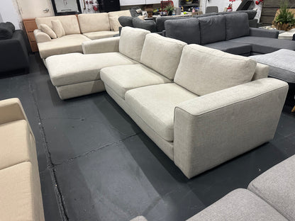 ✨ NICK SCALI DESIGNER L SHAPE SOFA ✨