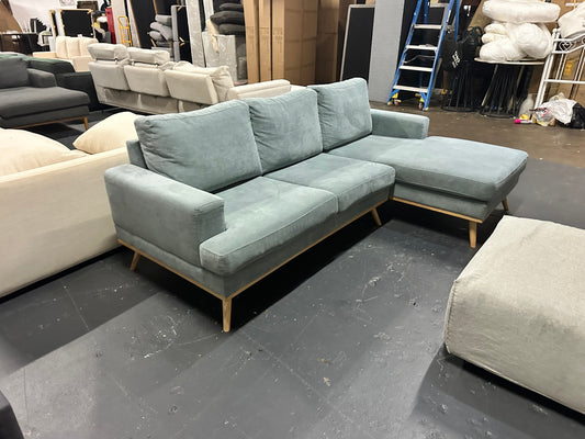 Lounge Lovers Long Island Modular Sofa – Premium Cream Linen

🛋️ Stylish Scandinavian L-Shape Sofa – $650 🛋️