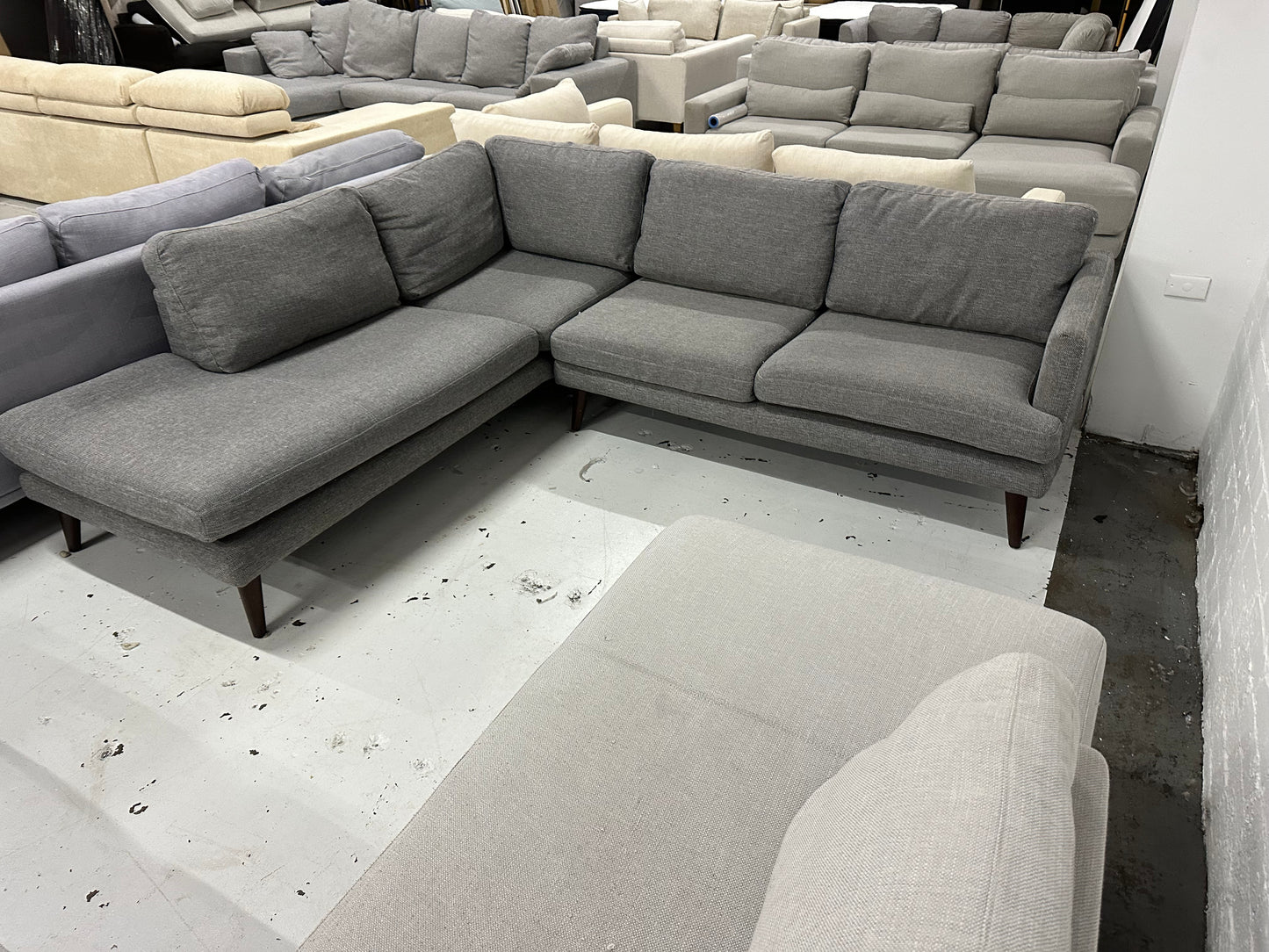 Dark grey Lounge lovers Harriet model  (Pre-Owned) perfect as new condition