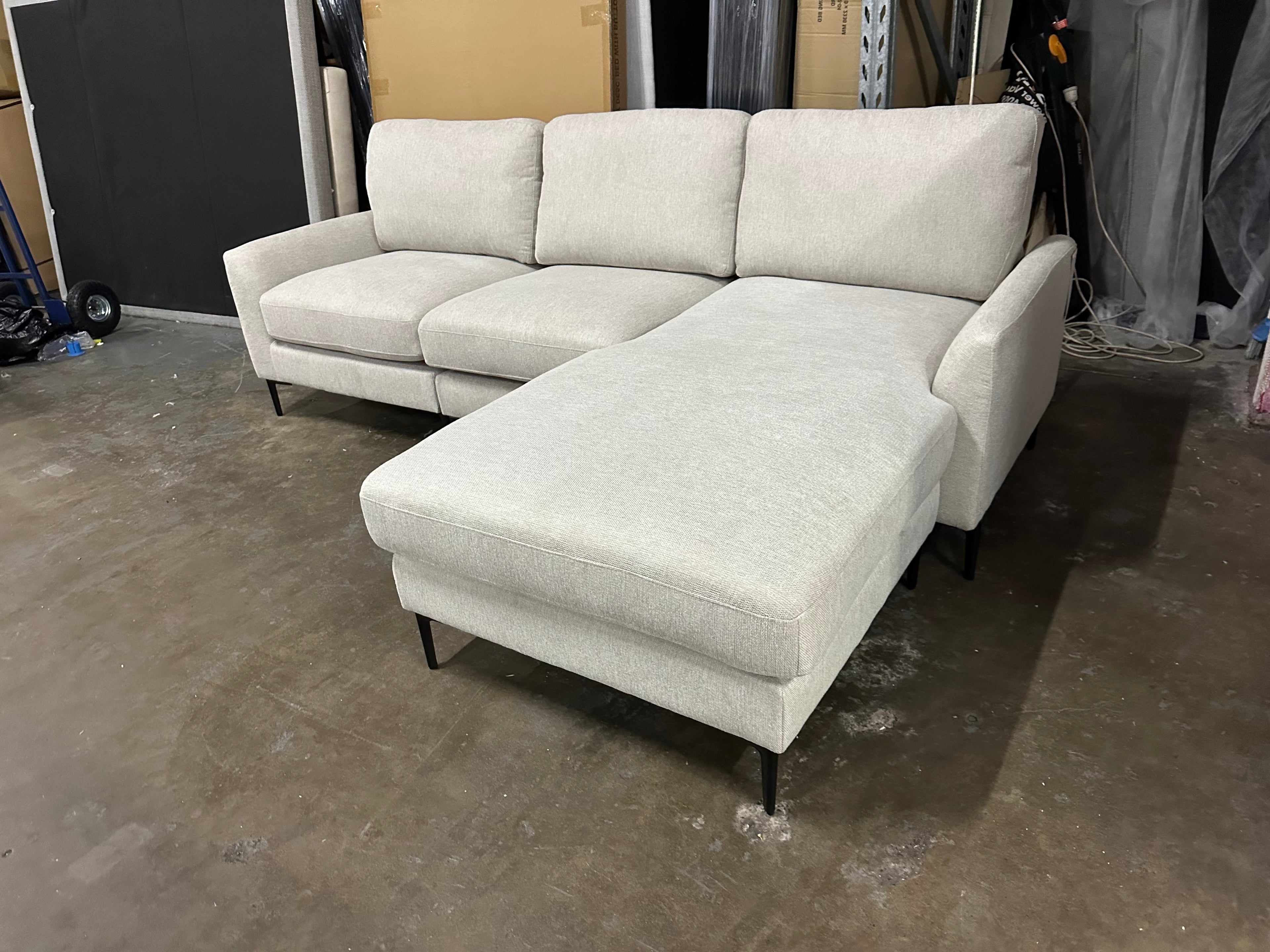 ✨ Modern L-Shape Sofa with Reversible Chaise – Cream Fabric