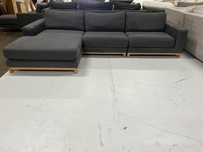 Large  reversible chaise Focus on L Shape sofa