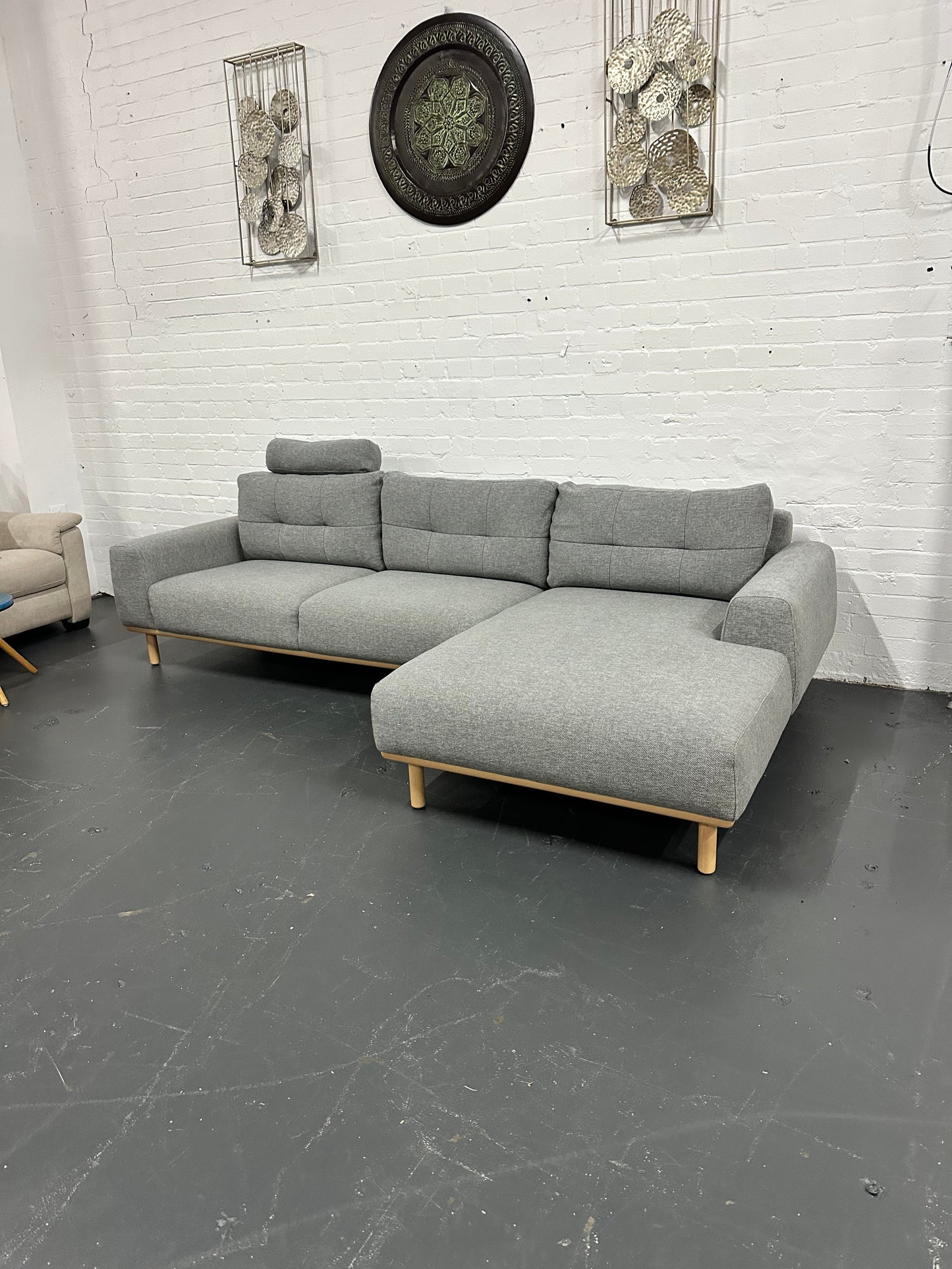 OZ Design L Shape Sofa – Grey | Excellent Condition | Steam Cleaned