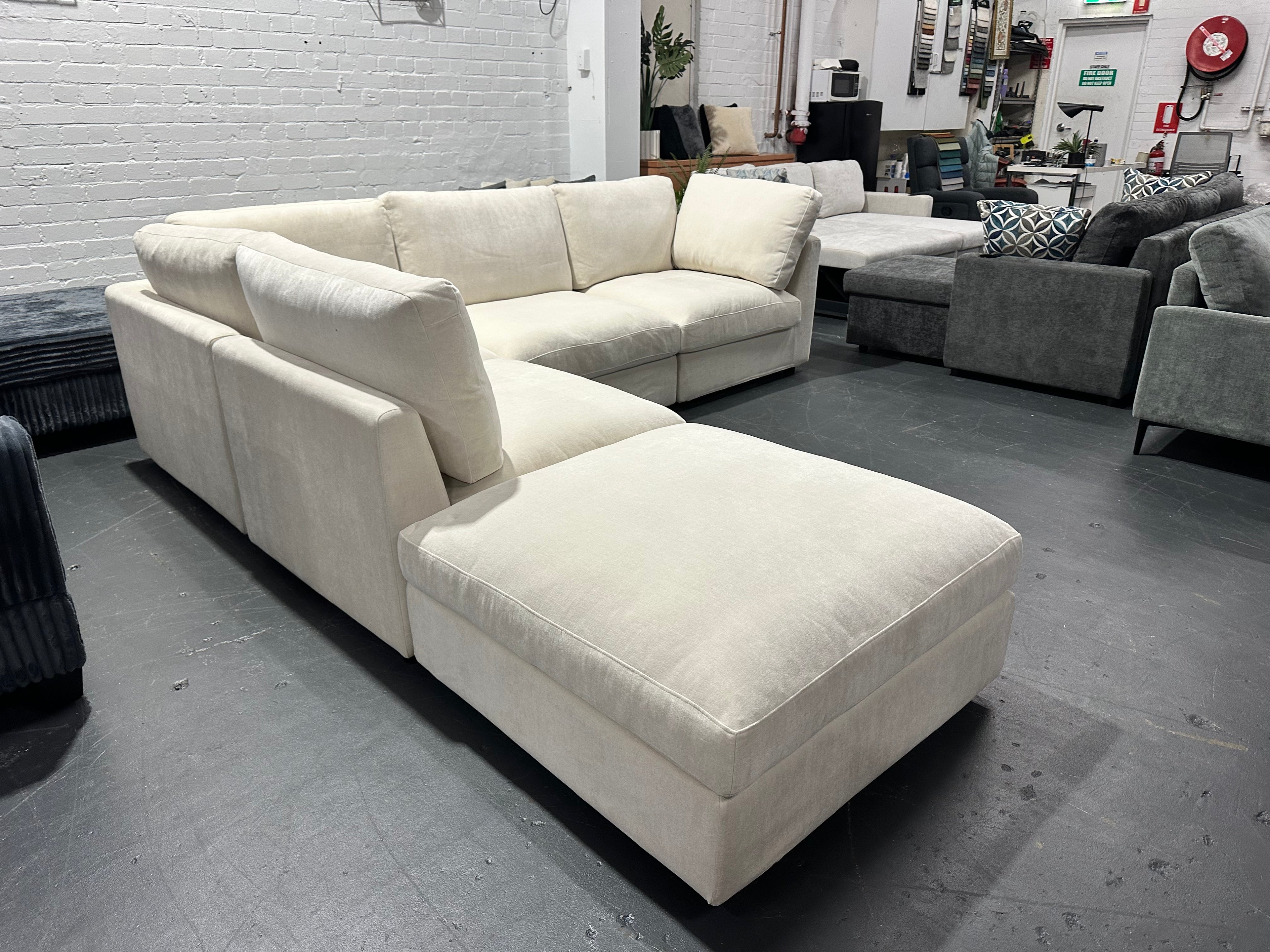 Wonda Modular Sofa – Cream