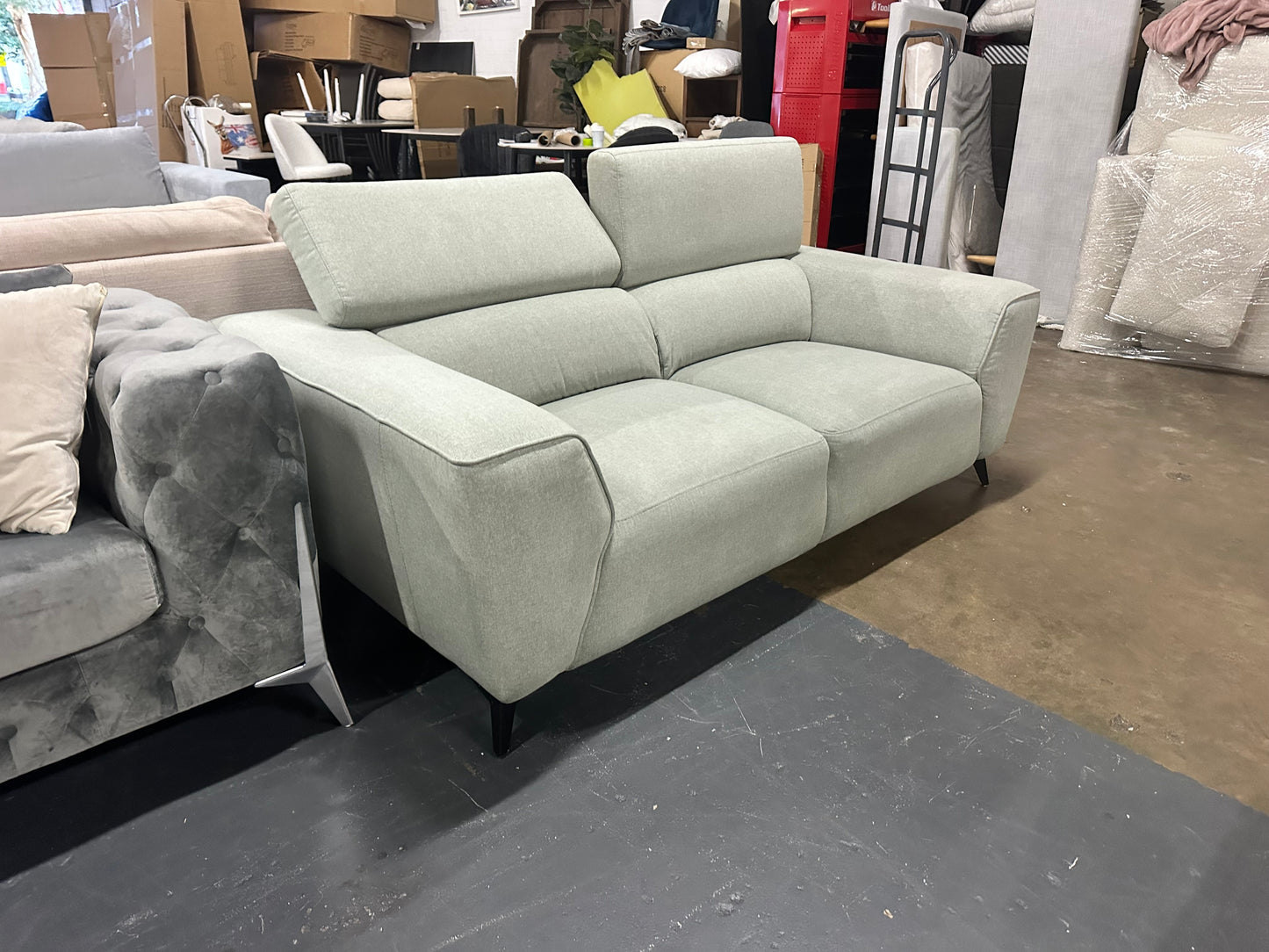 🛋️ Modern 2.5 Seater Sofa | Adjustable Headrests | As New | $450 🛋️