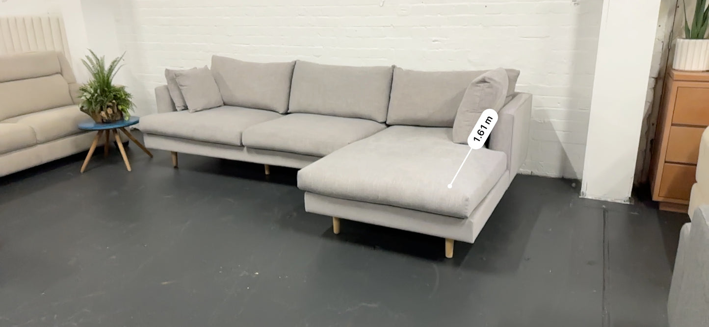 🔥 Freedom Furniture Designer Chaise Lounge – As New Condition 🔥