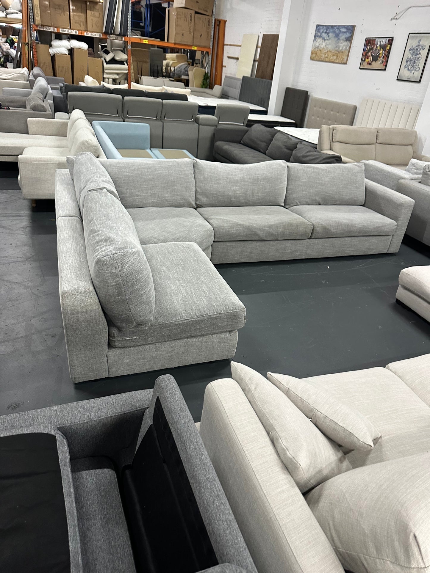 🔥 Massive Plush L-Shape Sofa! Ready to Go now!