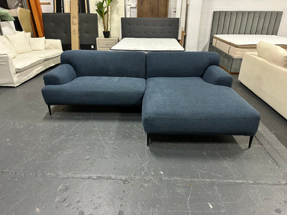 🔥 🛋️ Brosa Designer Chaise Lounge – Modern Luxury! 💙 🔥