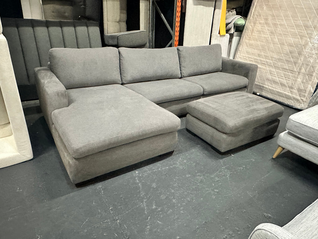 🔥 ✨ Massive Family Size L-Shape Sofa + Matching Ottoman | As New | $790✨ 🔥