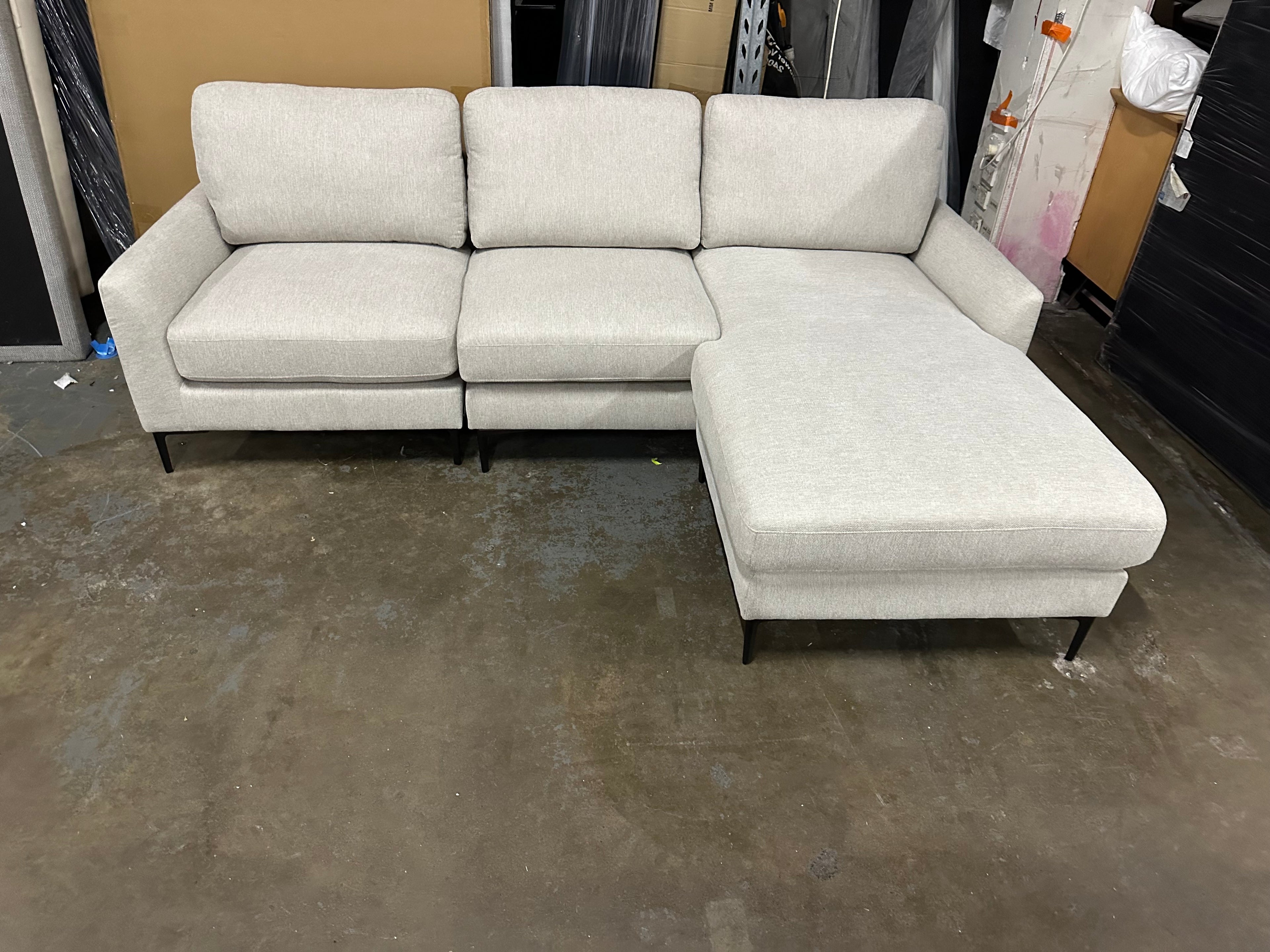 ✨ Modern L-Shape Sofa with Reversible Chaise – Cream Fabric