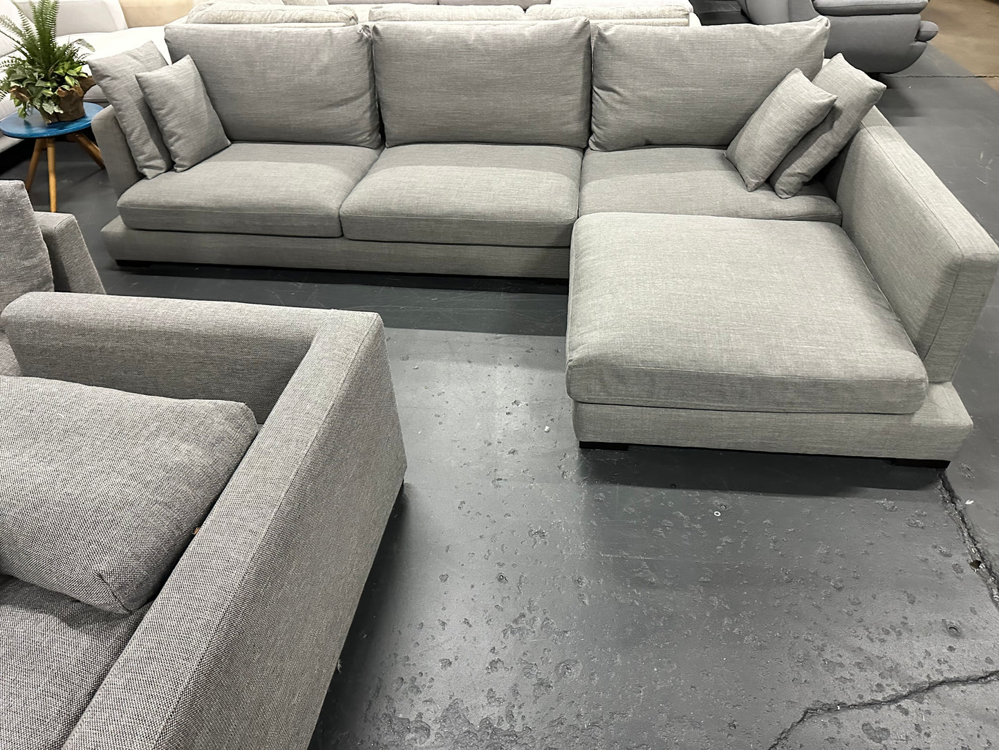 ✨ 🛋️ Freedom Long Island L-Shape Sofa 🛋️ ✨