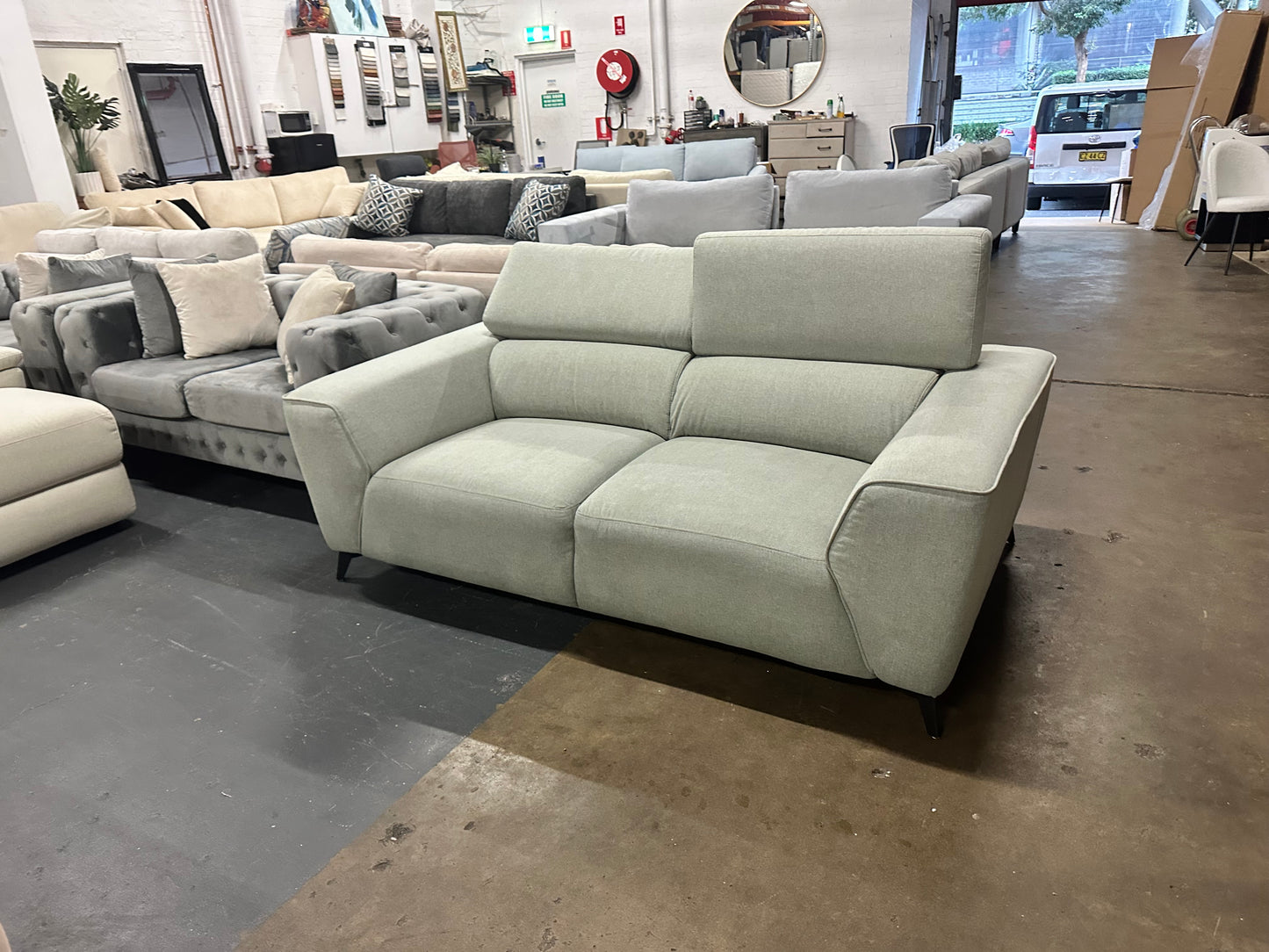 🛋️ Modern 2.5 Seater Sofa | Adjustable Headrests | As New | $450 🛋️