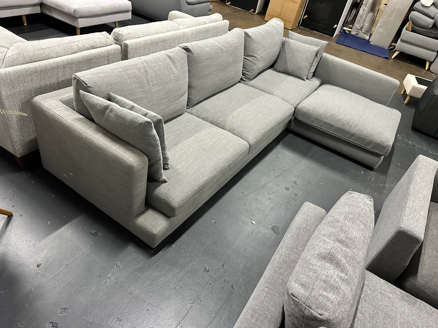 ✨ 🛋️ Freedom Long Island L-Shape Sofa 🛋️ ✨