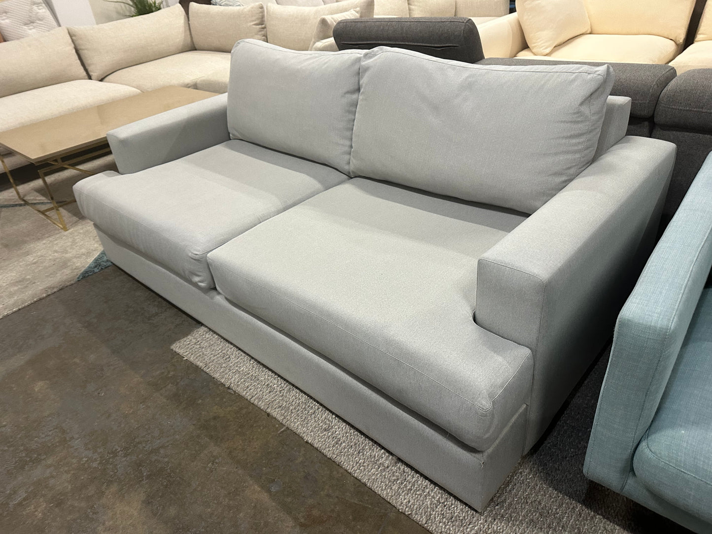 Custom made 2.5 seater Sofa (Pre-Owned)