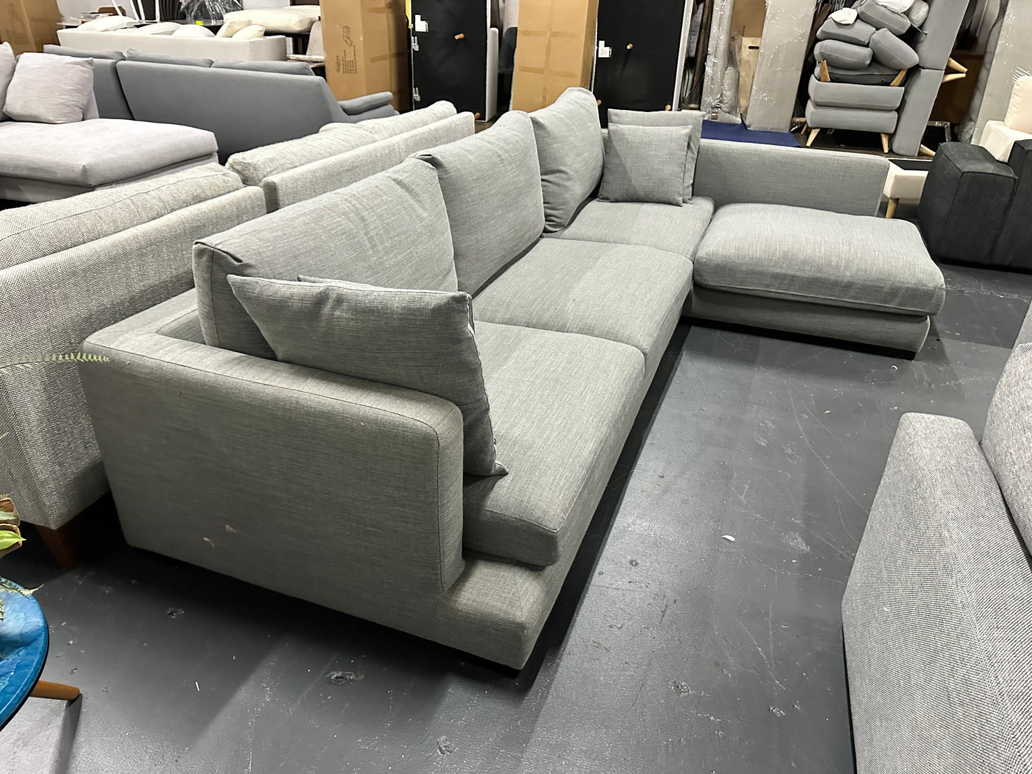 ✨ 🛋️ Freedom Long Island L-Shape Sofa 🛋️ ✨