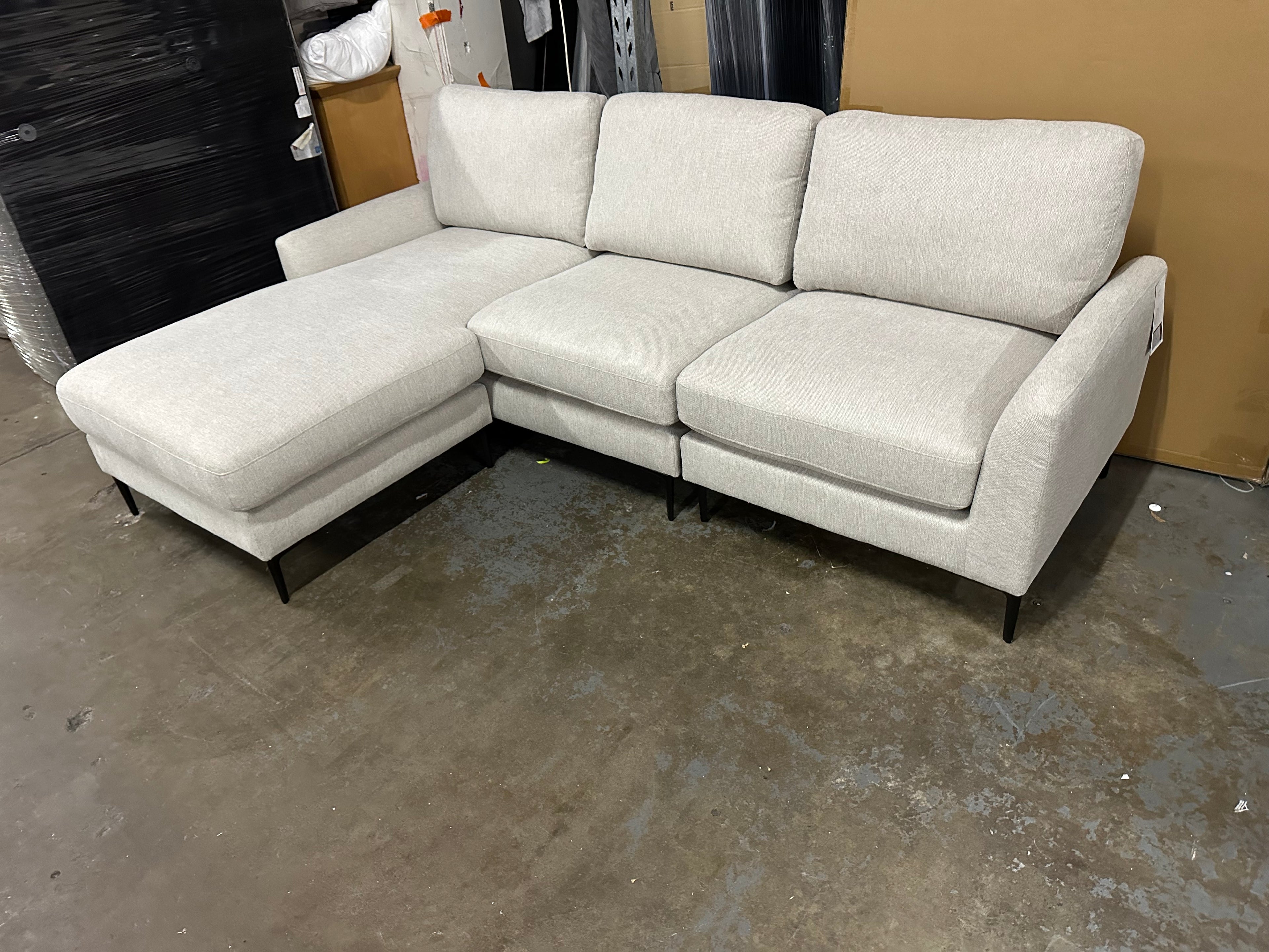 ✨ Modern L-Shape Sofa with Reversible Chaise – Cream Fabric