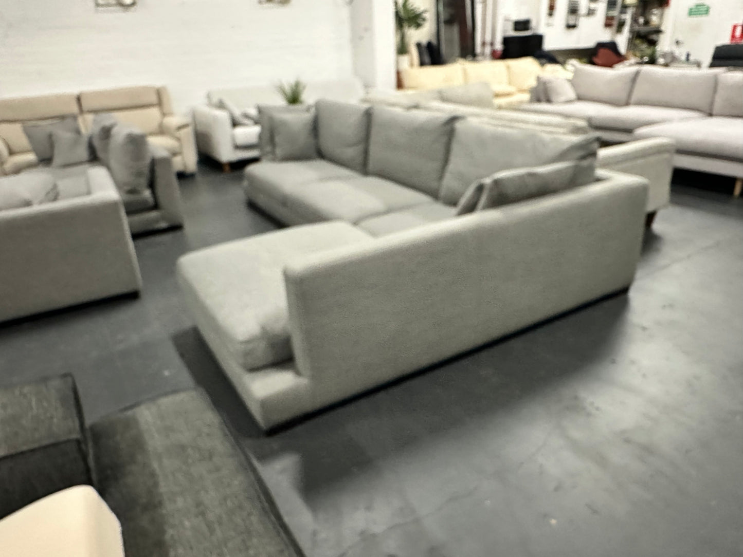 ✨ 🛋️ Freedom Long Island L-Shape Sofa 🛋️ ✨