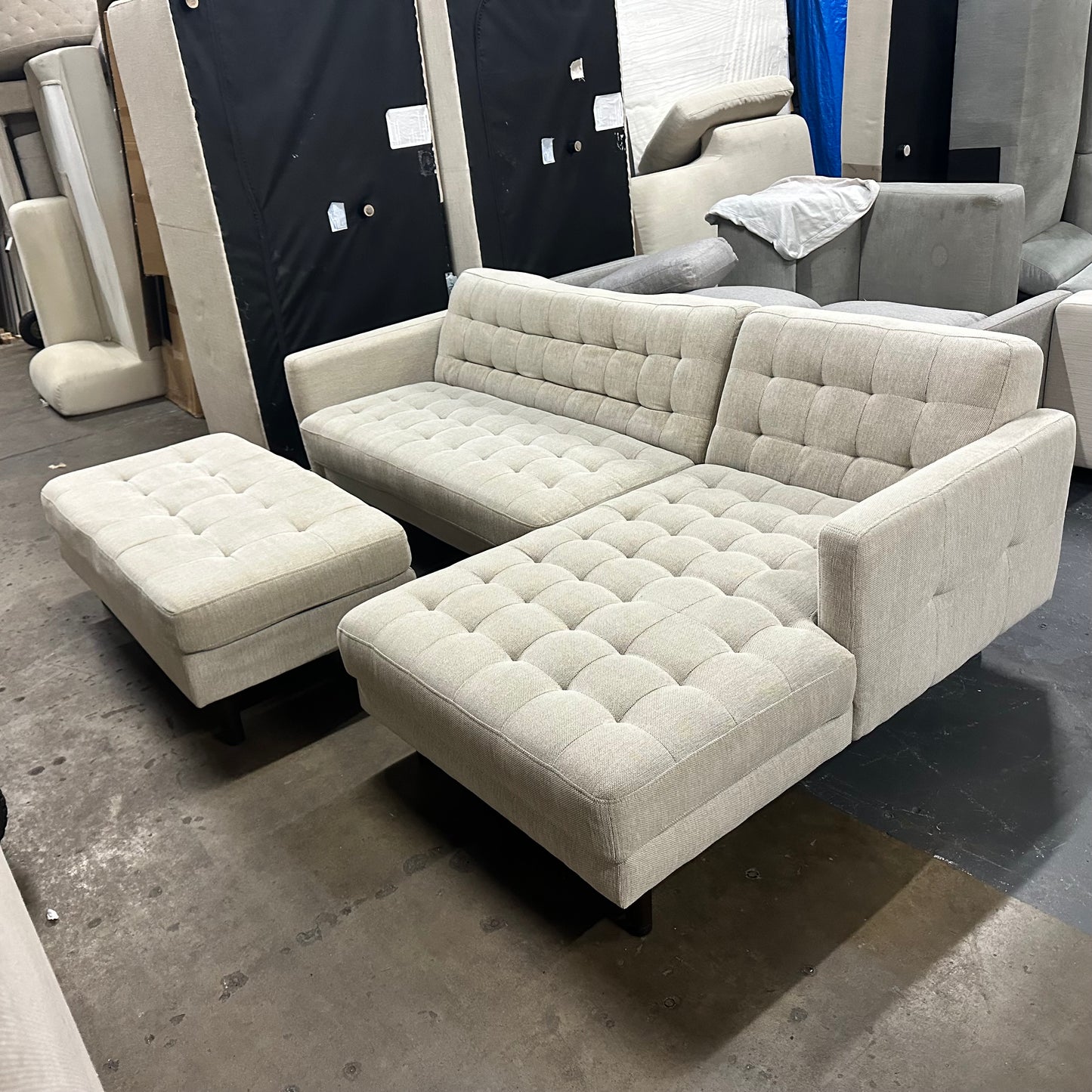 🔥 Lounge Lovers Harriet Modular Sofa + Matching Ottoman – As New! 🔥